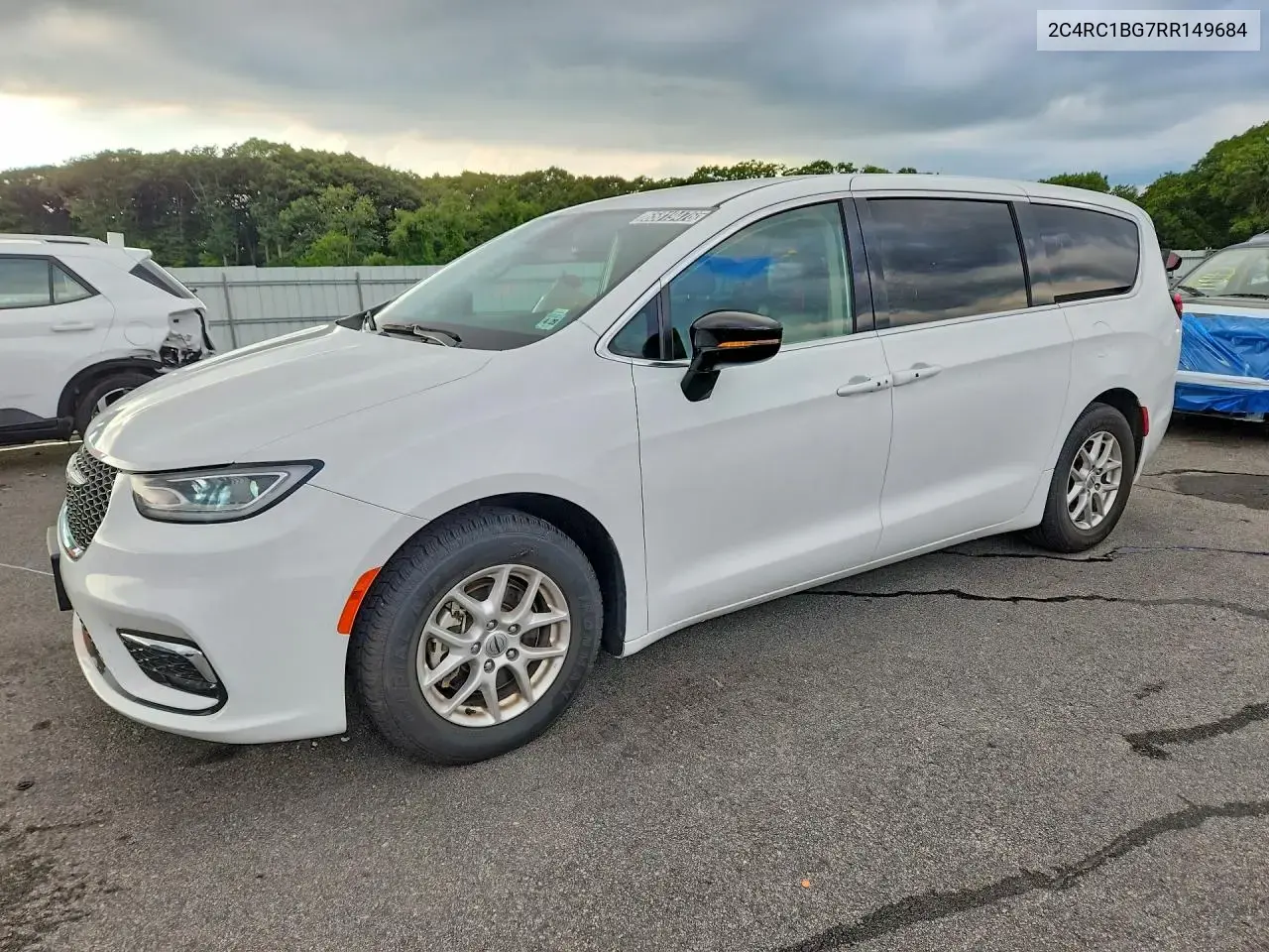 Chrysler Pacifica Touring L 2024