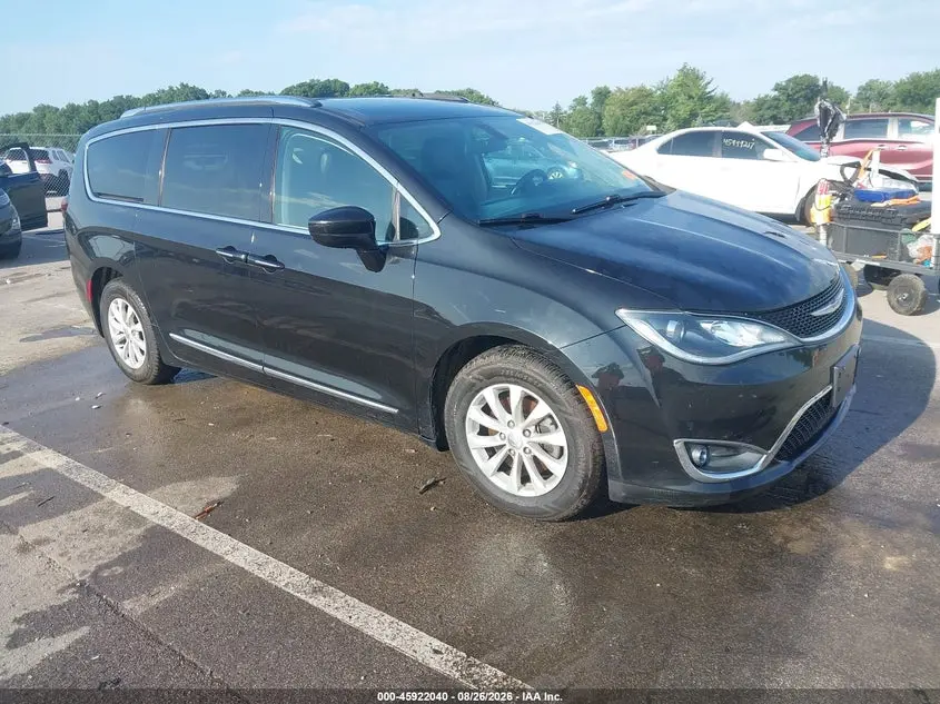 Chrysler Pacifica Touring L 2018
