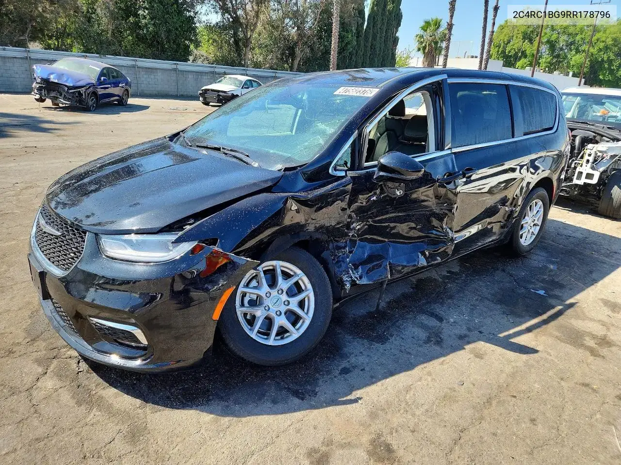 Chrysler Pacifica Touring L 2024