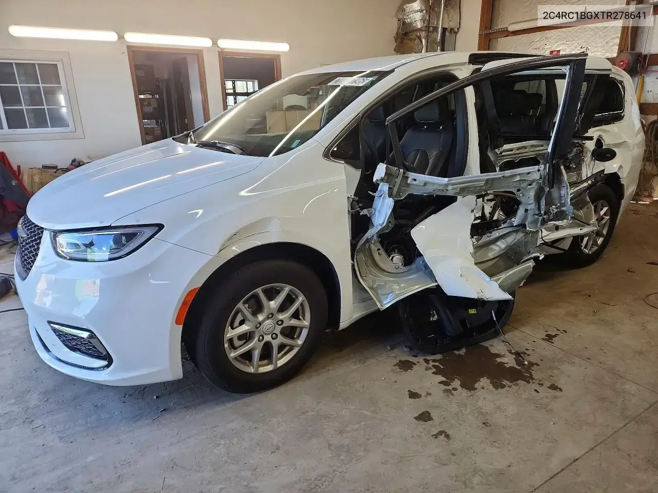 Chrysler Pacifica Select 2026