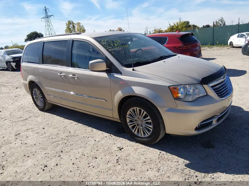 Chrysler Town & Country Touring L 2016