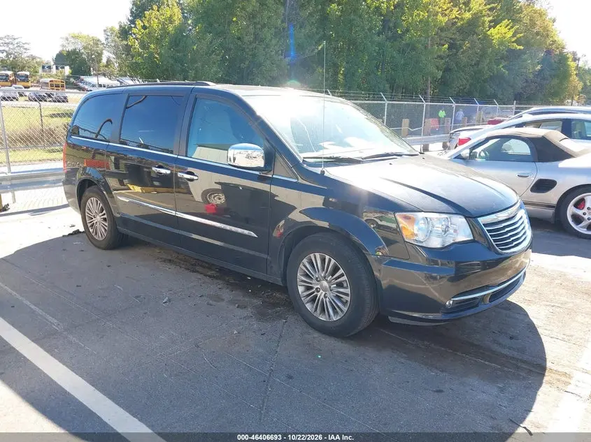 Chrysler Town & Country Touring L 2016