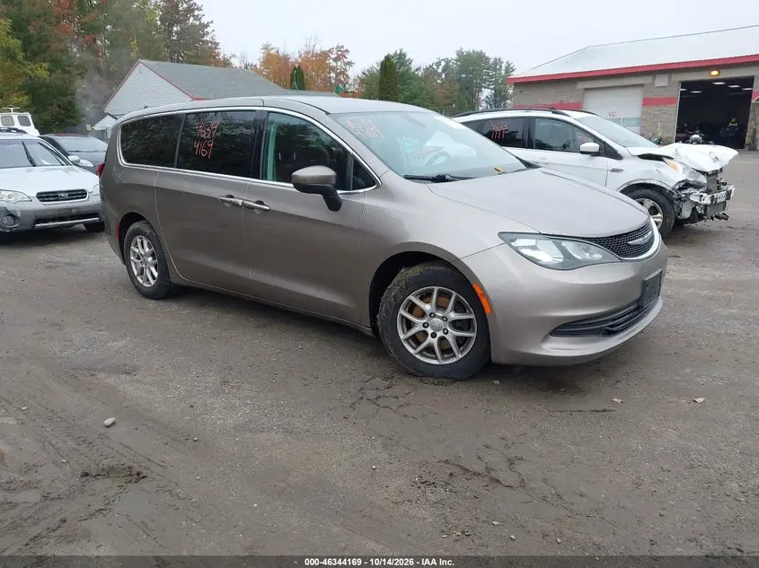Chrysler Pacifica Touring 2017