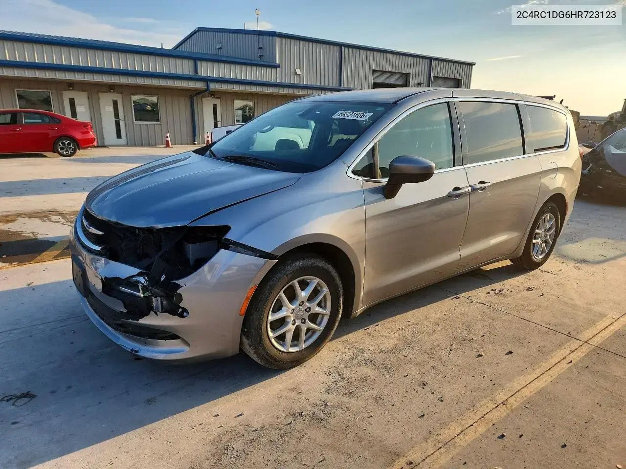 Chrysler Pacifica Touring 2017