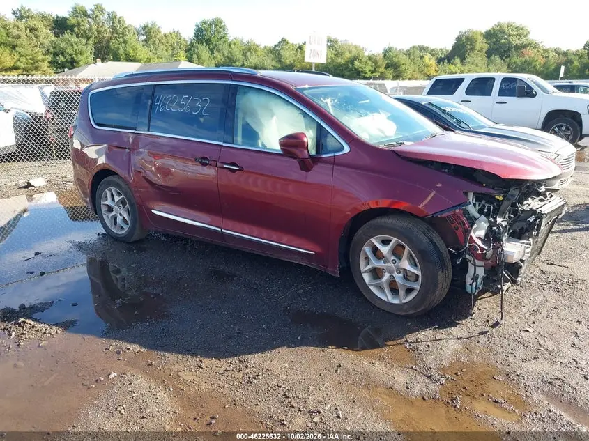 Chrysler Pacifica Touring-L Plus 2017