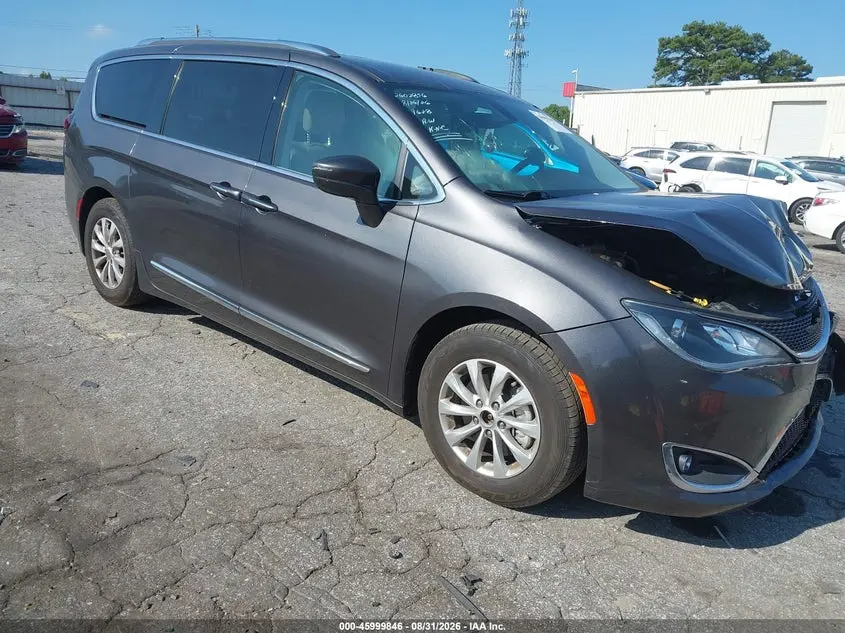 Chrysler Pacifica Touring L Plus 2018