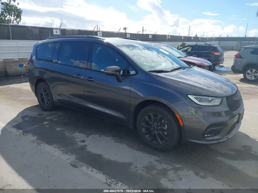 Chrysler Pacifica Touring 2021