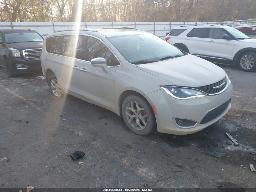 Chrysler Pacifica Limited 2017