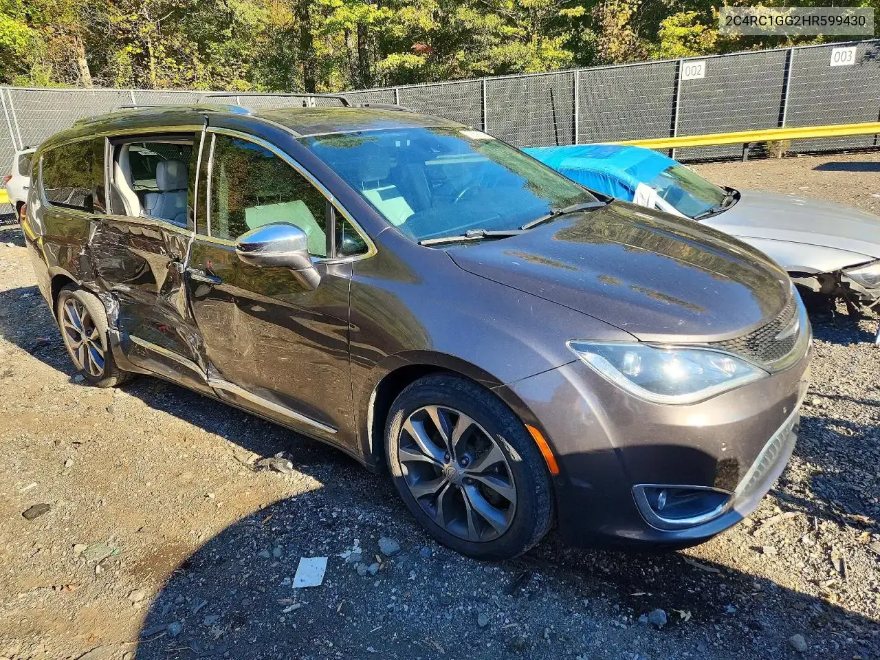 Chrysler Pacifica Limited 2017