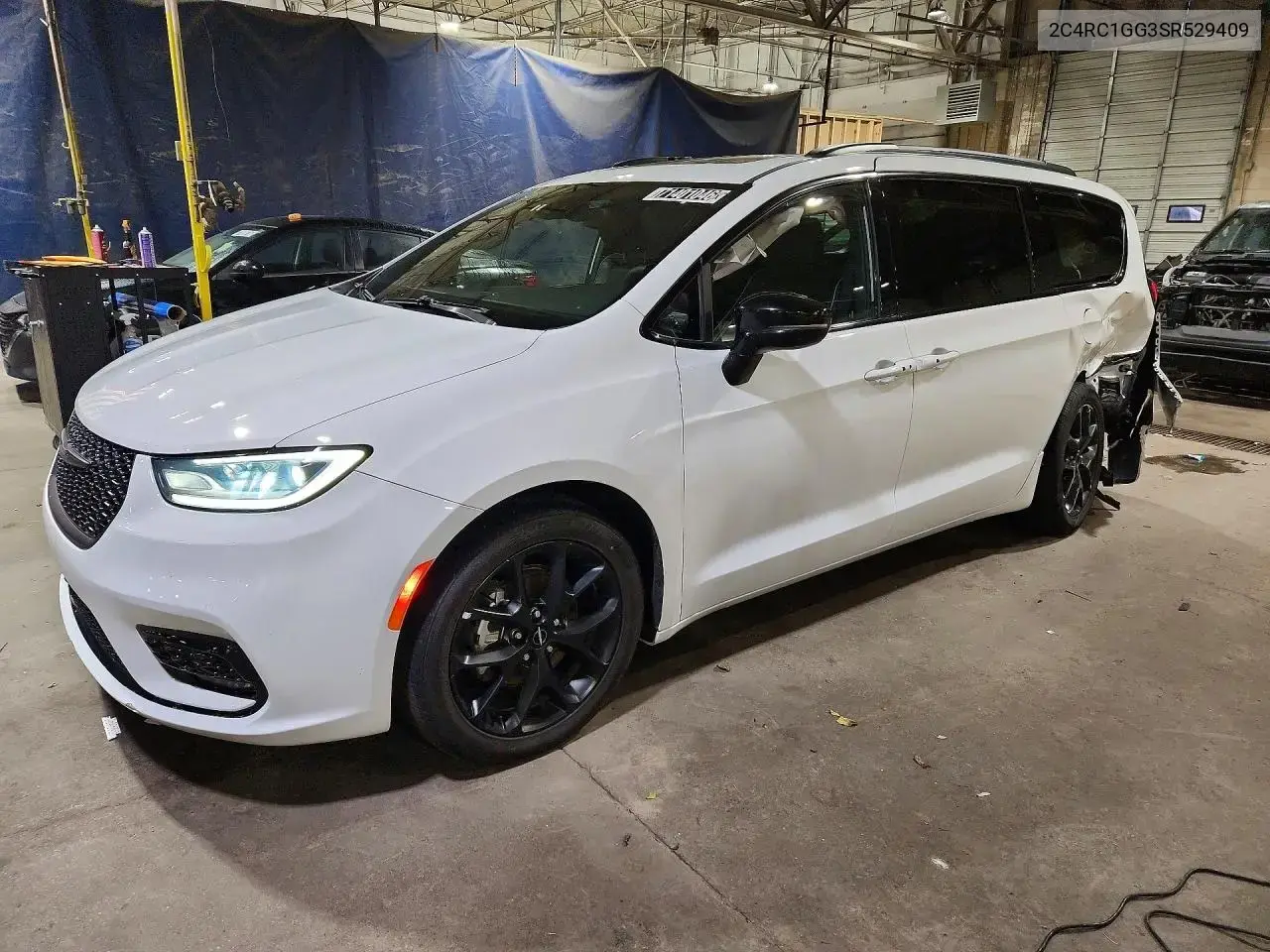 Chrysler Pacifica Limited 2025
