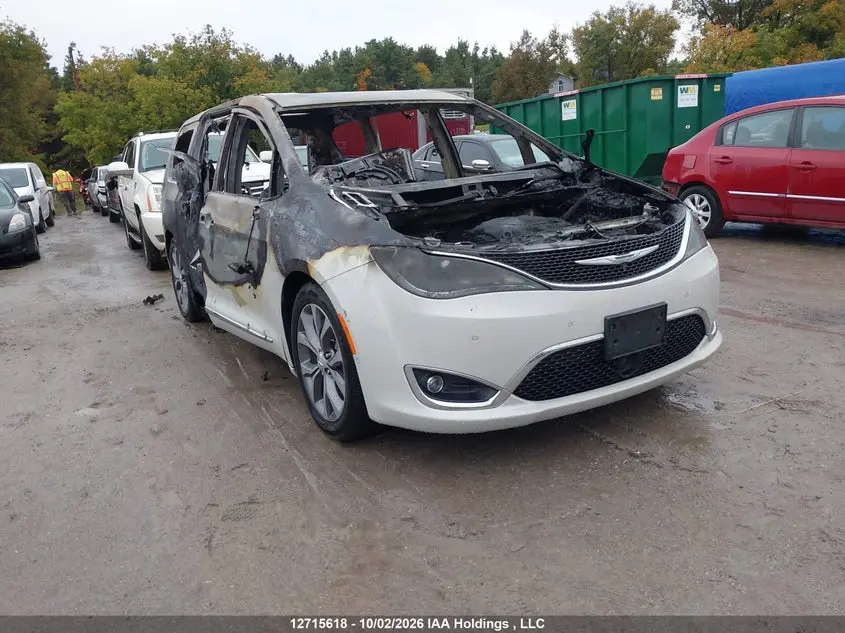 Chrysler Pacifica Limited 2017