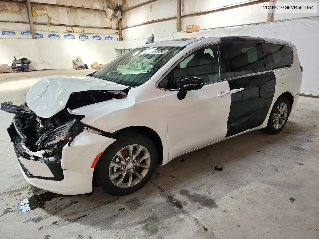 Chrysler Pacifica Limited 2027