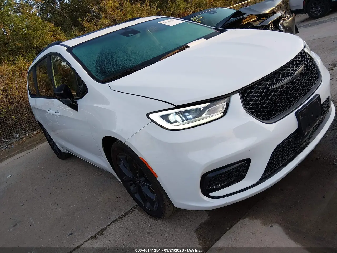 Chrysler Pacifica Limited 2025