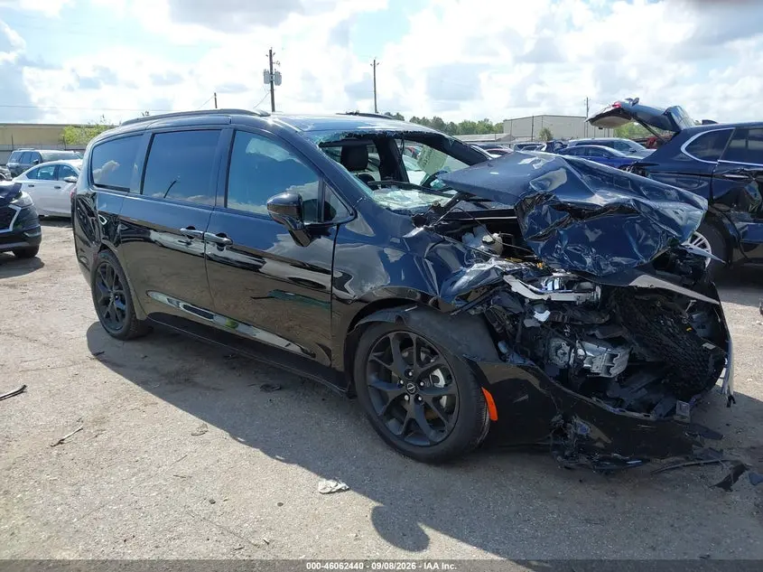 Chrysler Pacifica Limited 2025