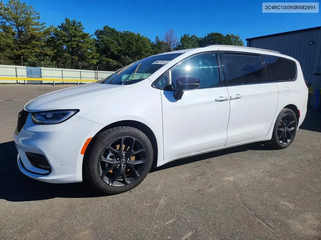 Chrysler Pacifica Limited 2025