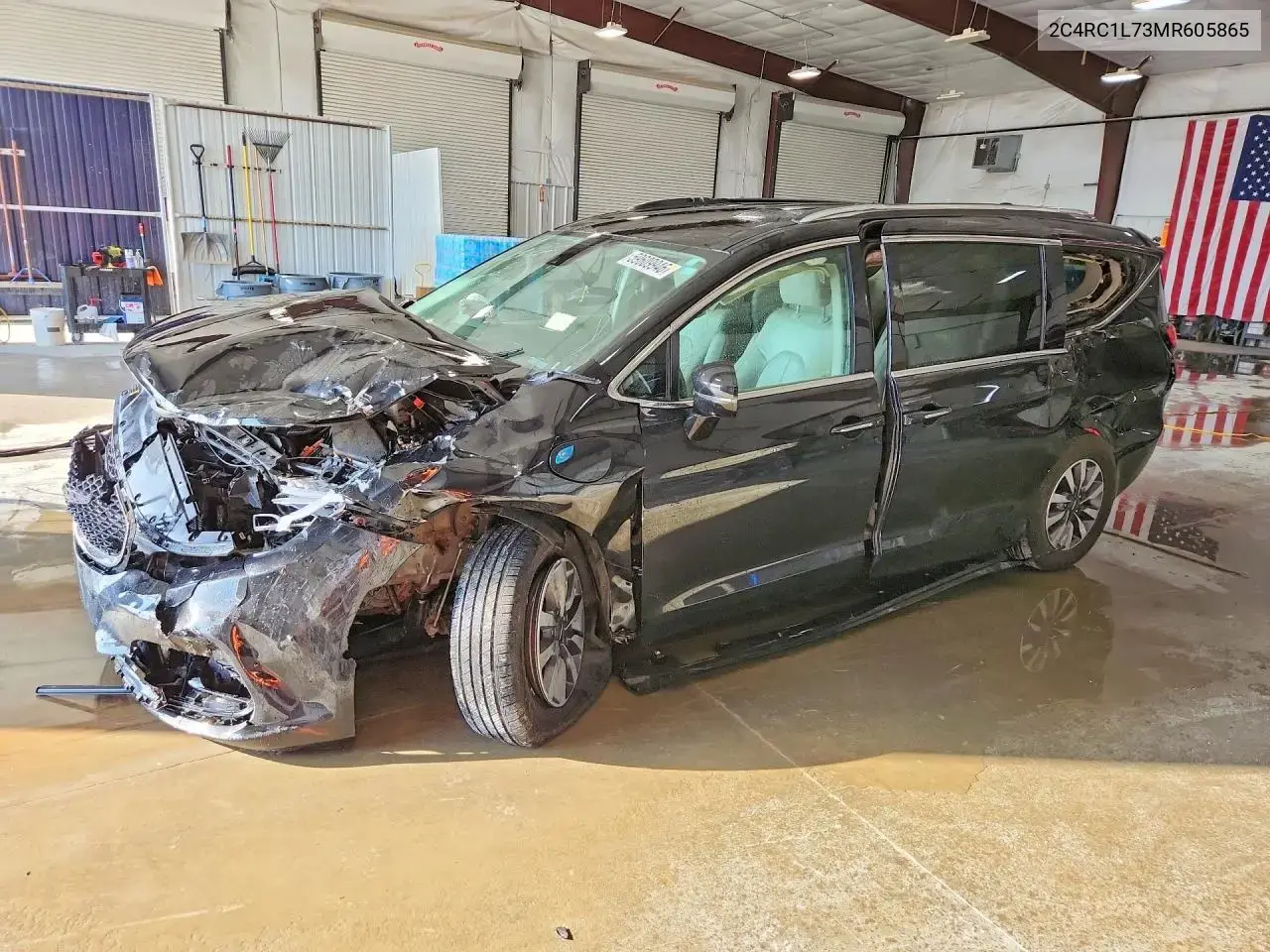 Chrysler Pacifica Hybrid Touring L 2021
