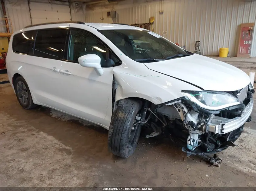 Chrysler Pacifica Hybrid Touring L 2020