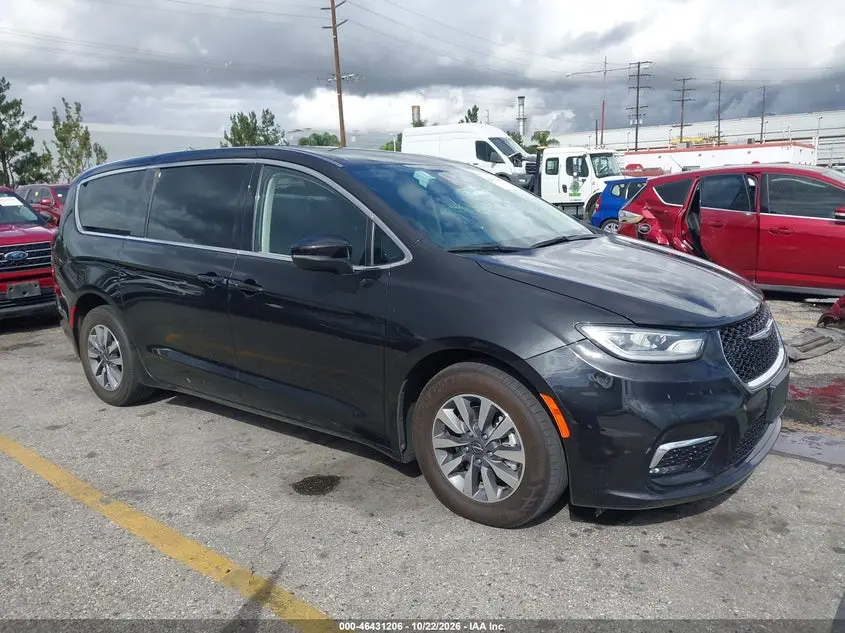 Chrysler Pacifica Hybrid Touring L 2023