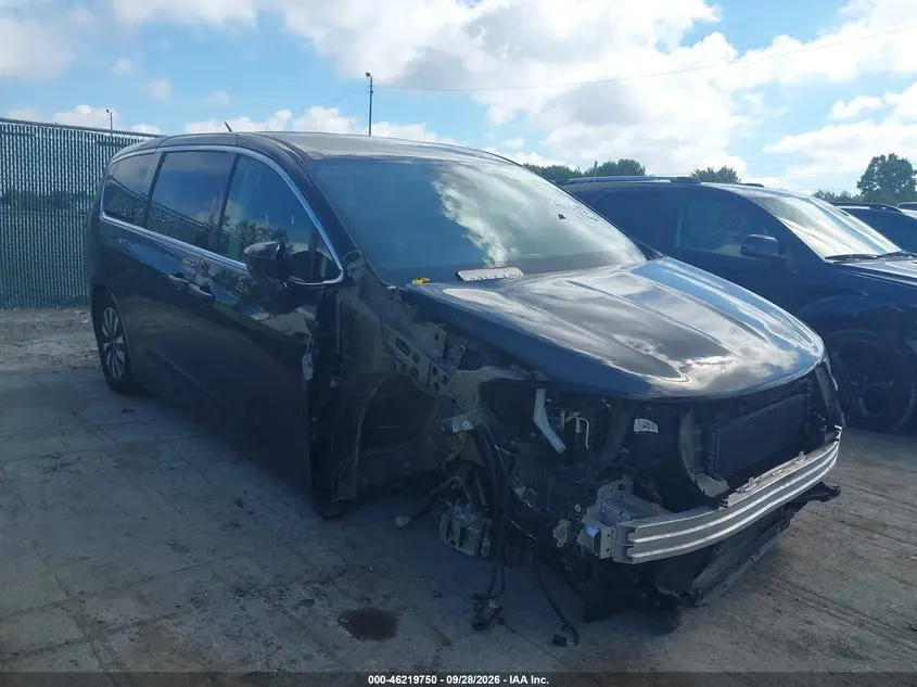 Chrysler Pacifica Hybrid Select 2024