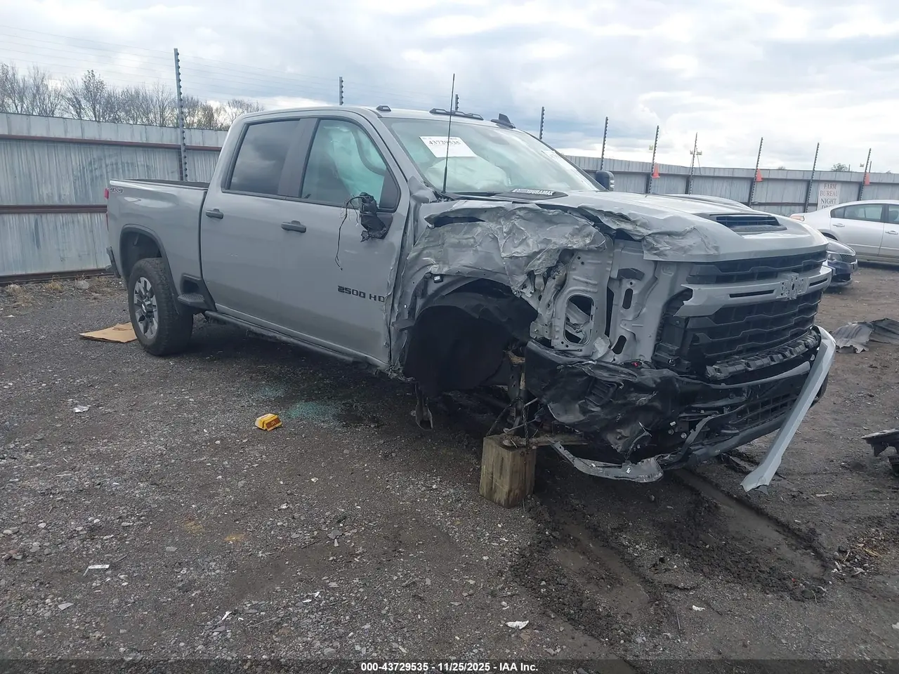 Chevrolet Silverado 2500Hd 4Wd Standard Bed Custom 2025
