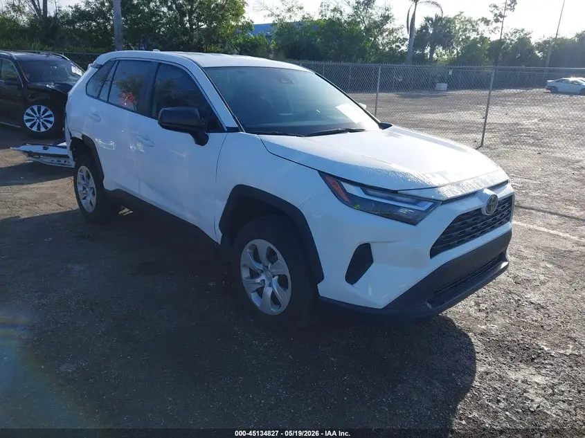 Toyota Rav4 Le 2024