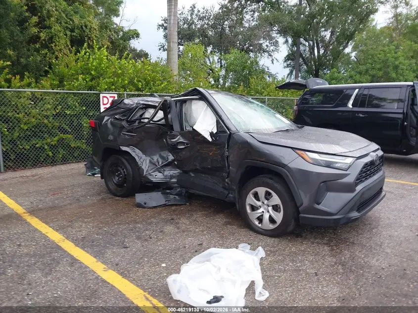 Toyota Rav4 Le 2024