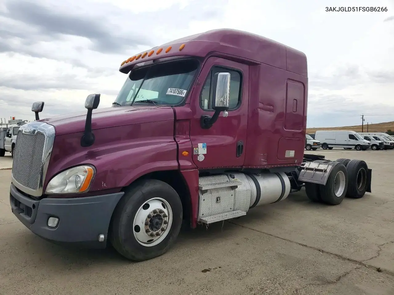 Freightliner Cascadia Semi Truck 2015