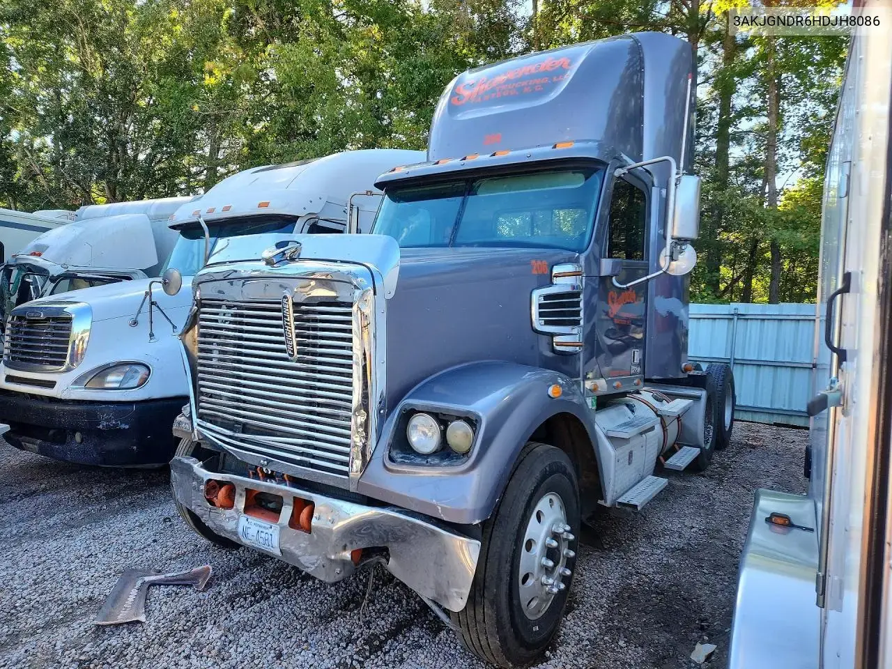 Freightliner Sd122 Semi Truck 2017