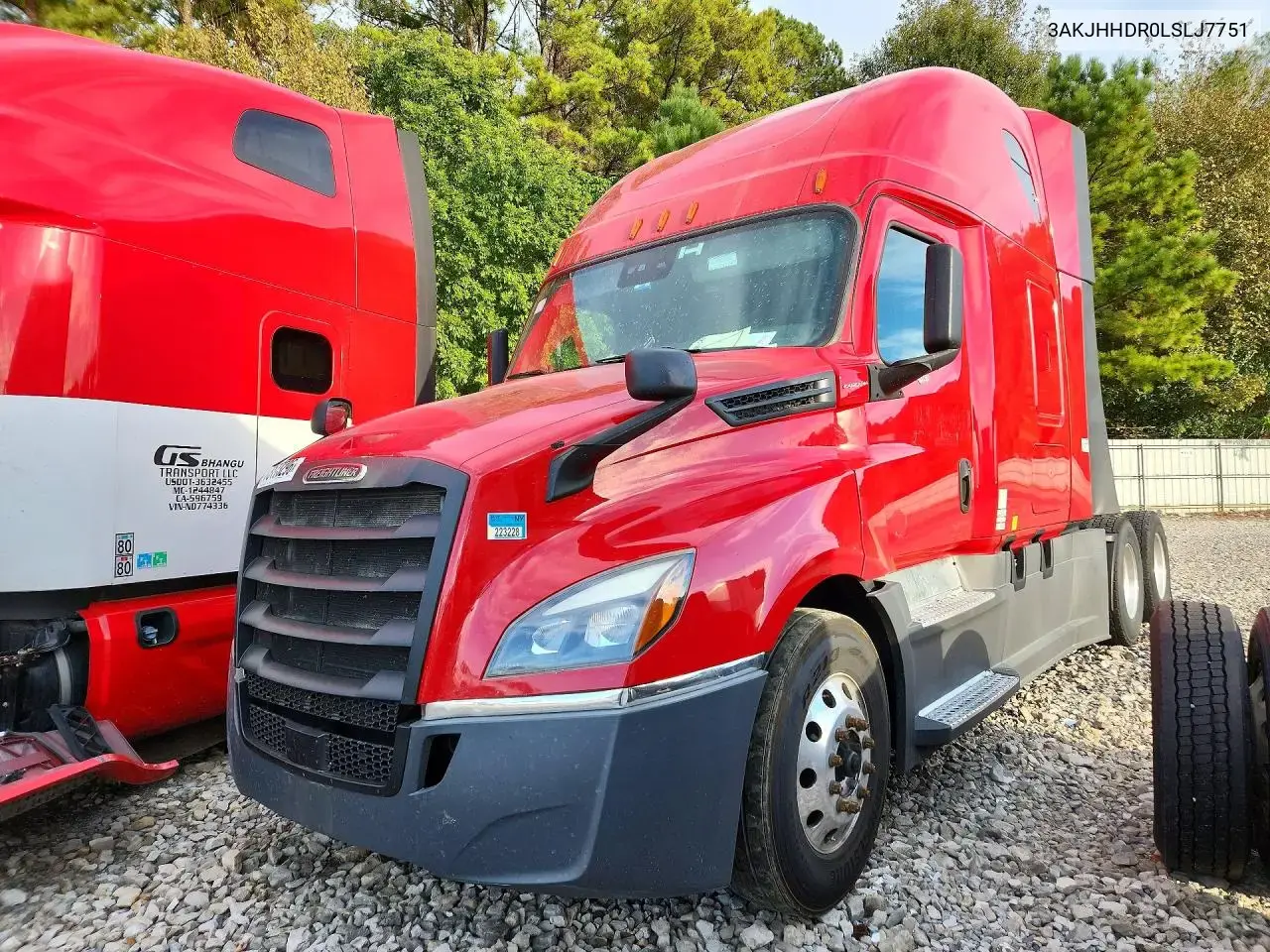 Freightliner Cascadia 126 Semi Truck 2020