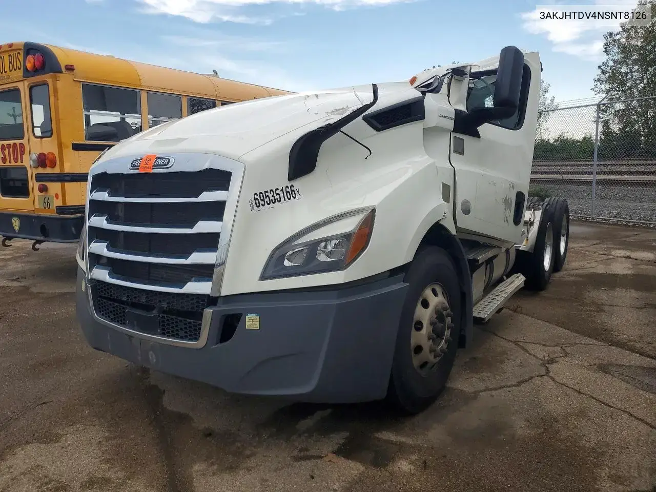 Freightliner Cascadia 116 Semi Truck 2022