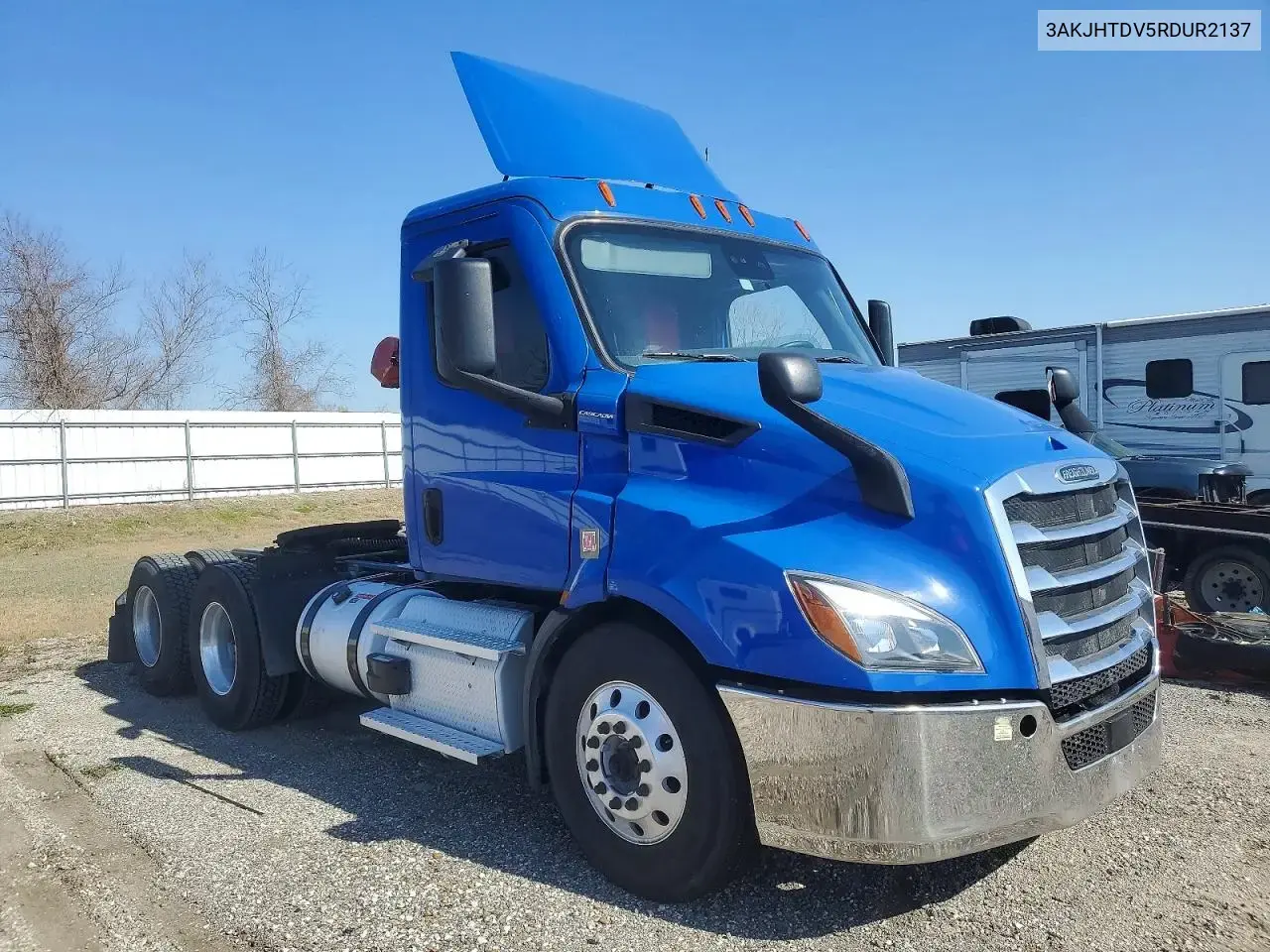 Freightliner Cascadia 116 Semi Truck 2024