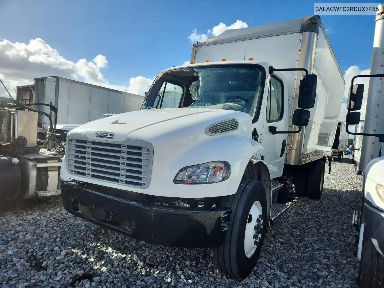 Freightliner M2 106 Med 2024