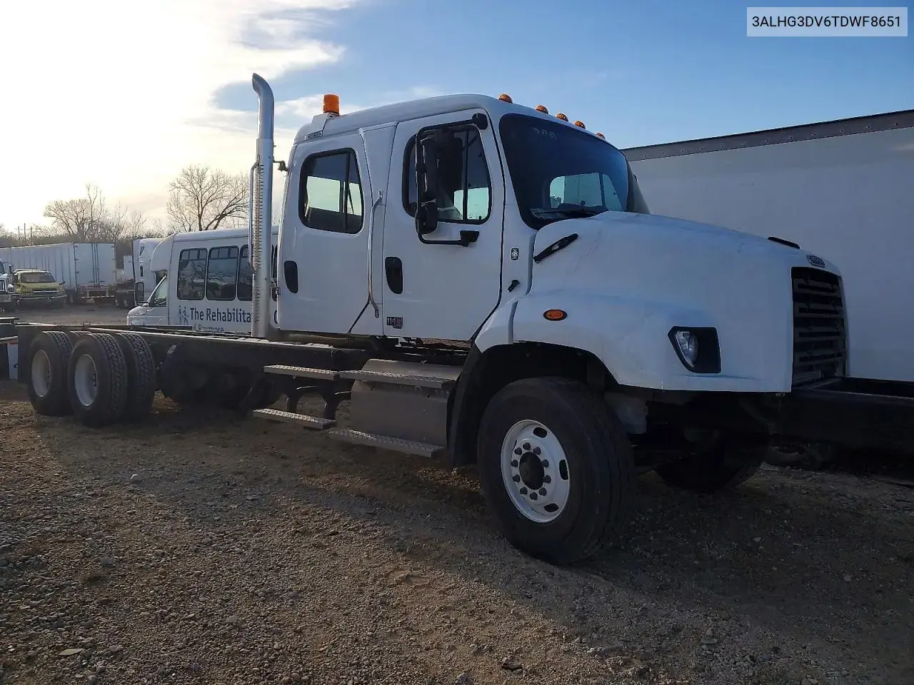 Freightliner 114Sd Truck Cab And Chassis 2026
