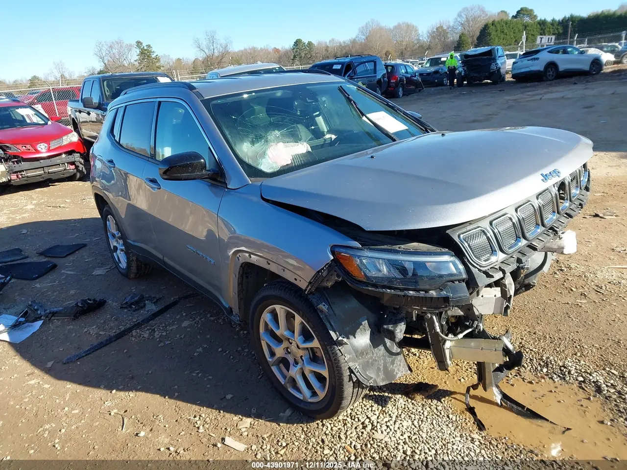 Jeep Compass Latitude Lux 4X4 2022