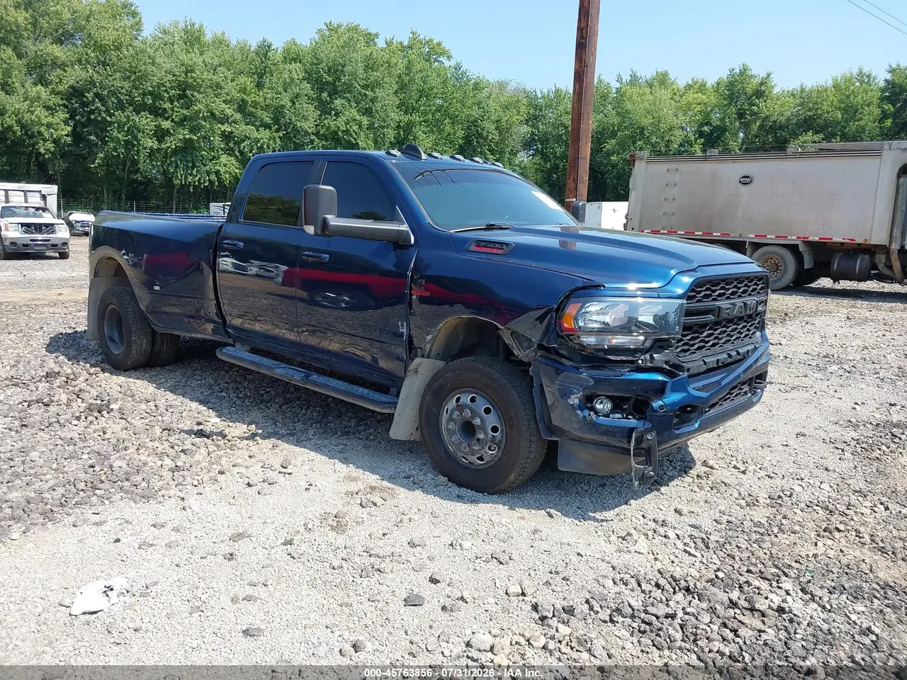 Ram 3500 Big Horn 4X4 8' Box 2022
