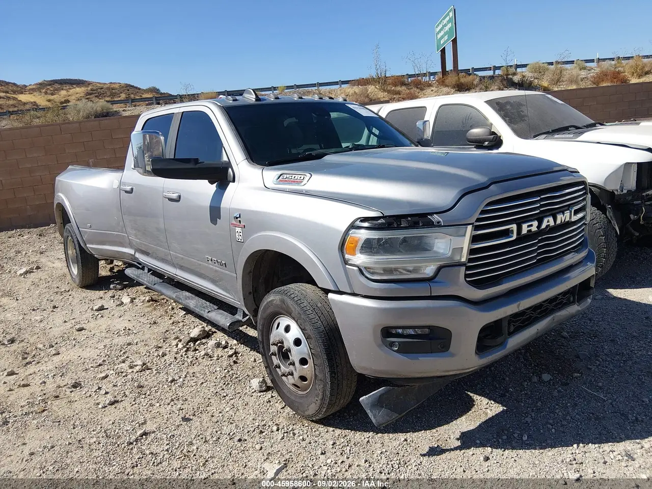 Ram 3500 Laramie 4X4 8' Box 2021