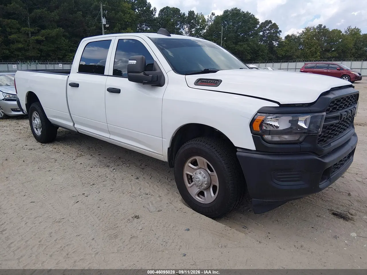 Ram 2500 Tradesman 4X2 8' Box 2023