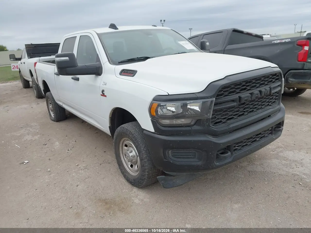 Ram 2500 Tradesman 4X4 6'4 Box 2023
