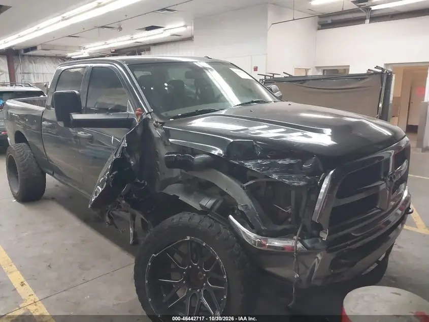 Ram 2500 Tradesman 4X4 6'4 Box 2017