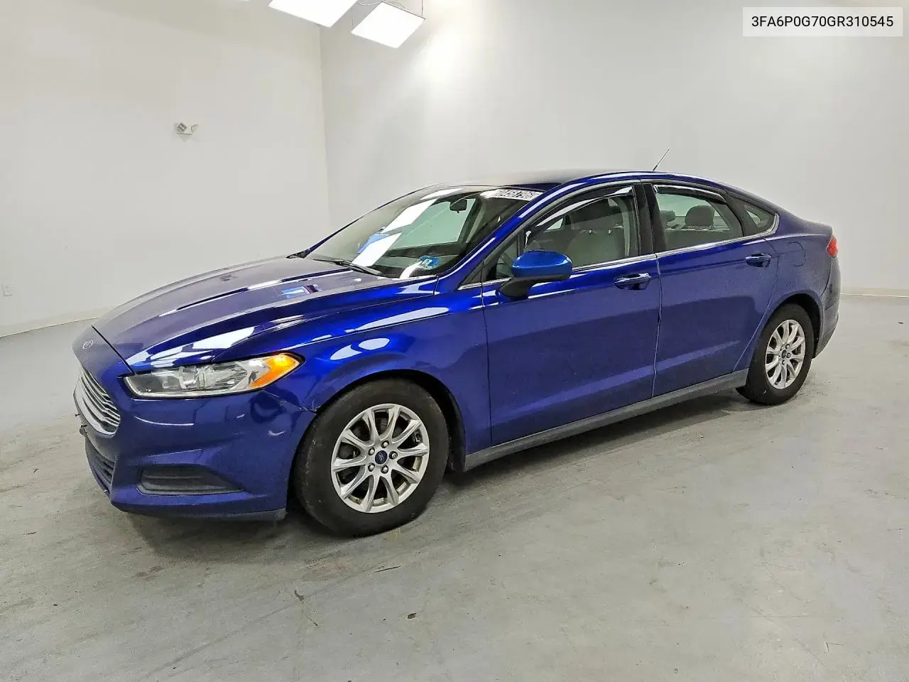 Ford Fusion S 2016