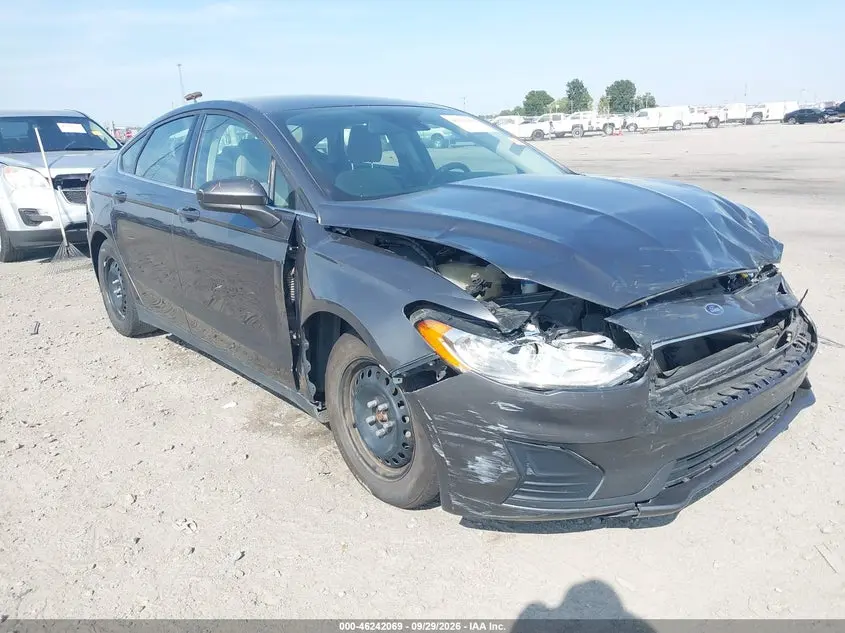Ford Fusion S 2020