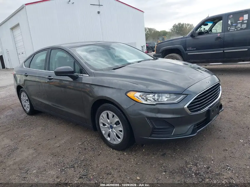 Ford Fusion S 2020