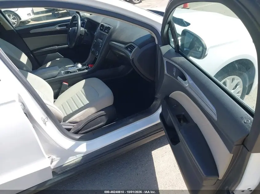 Ford Fusion S 2020