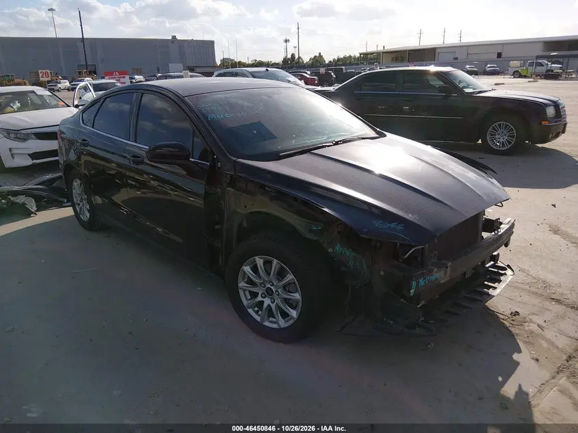 Ford Fusion S 2016
