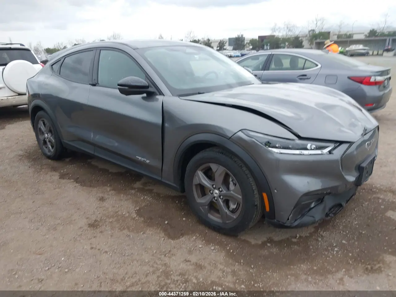 Ford Mustang Mach-E Select 2023