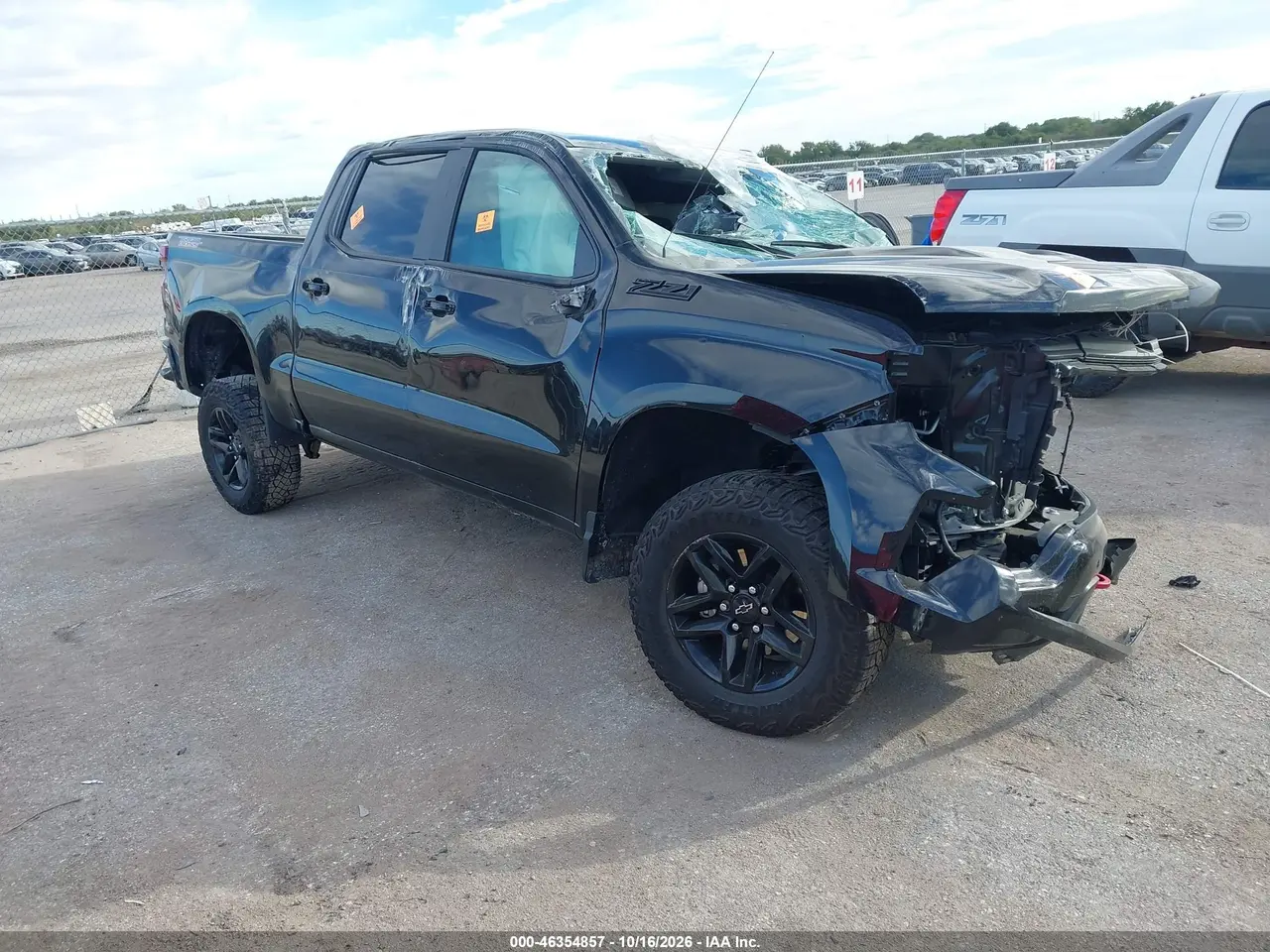Chevrolet Silverado 1500 4Wd Short Bed Custom Trail Boss 2026