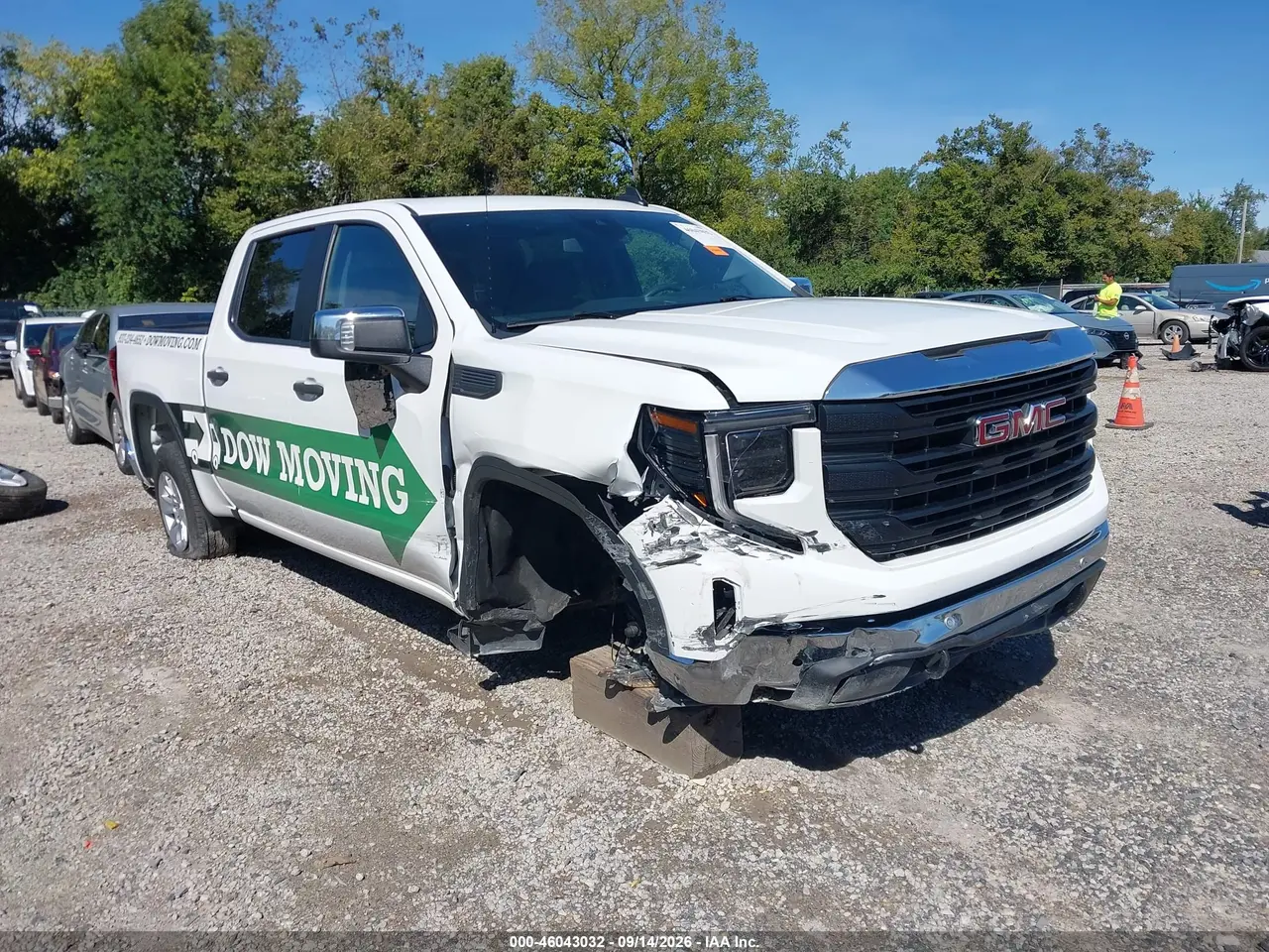 GMC Sierra 1500 4Wd Short Box Pro 2024