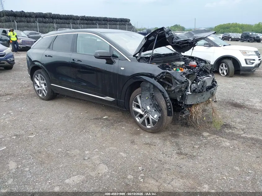 Cadillac Optiq Luxury 1 Awd 2025