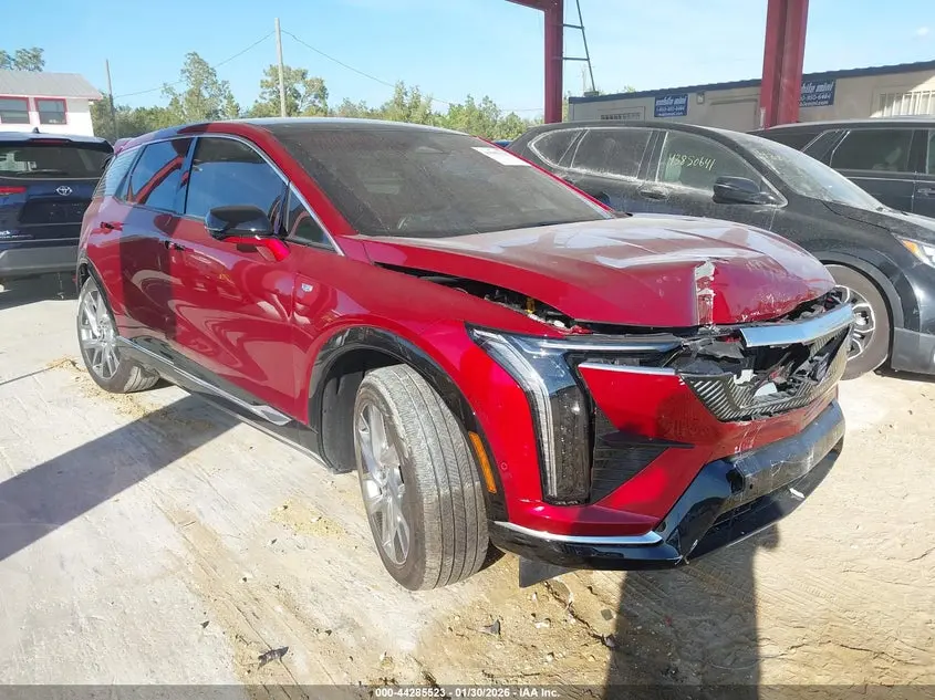 Cadillac Optiq Luxury 2 Awd 2025