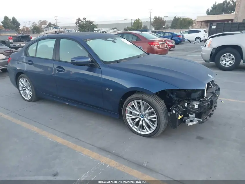 BMW 330E 2023